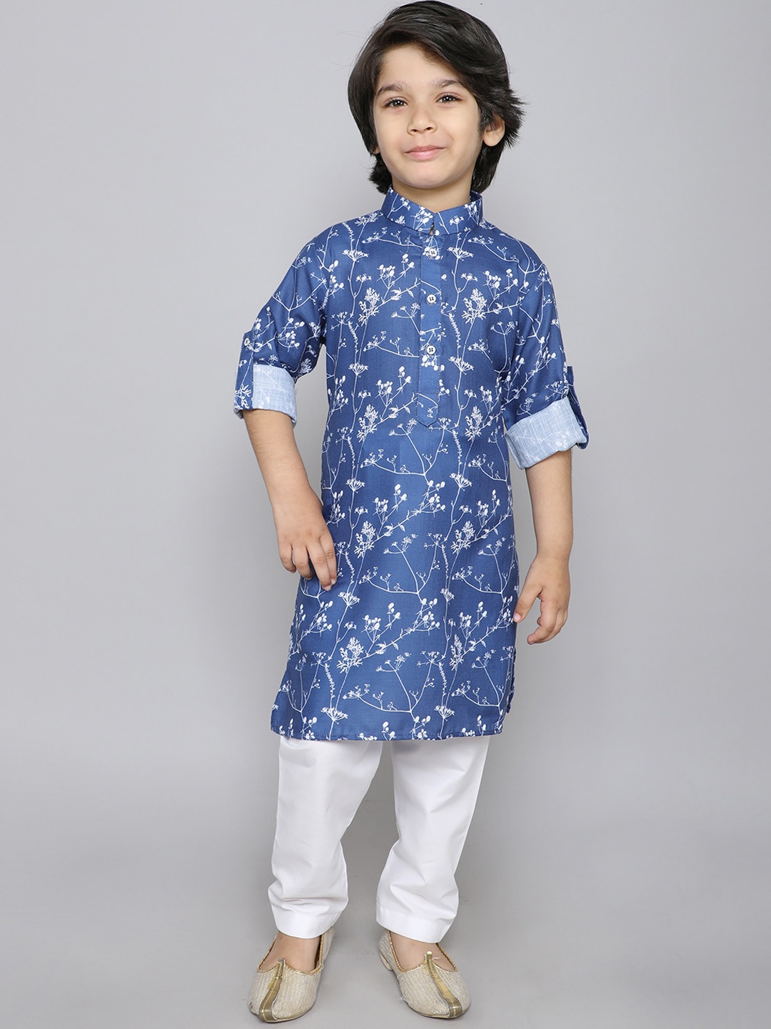 

Ministitch Boys Floral Printed Mandarin Collar Regular Kurta with Trousers, Blue