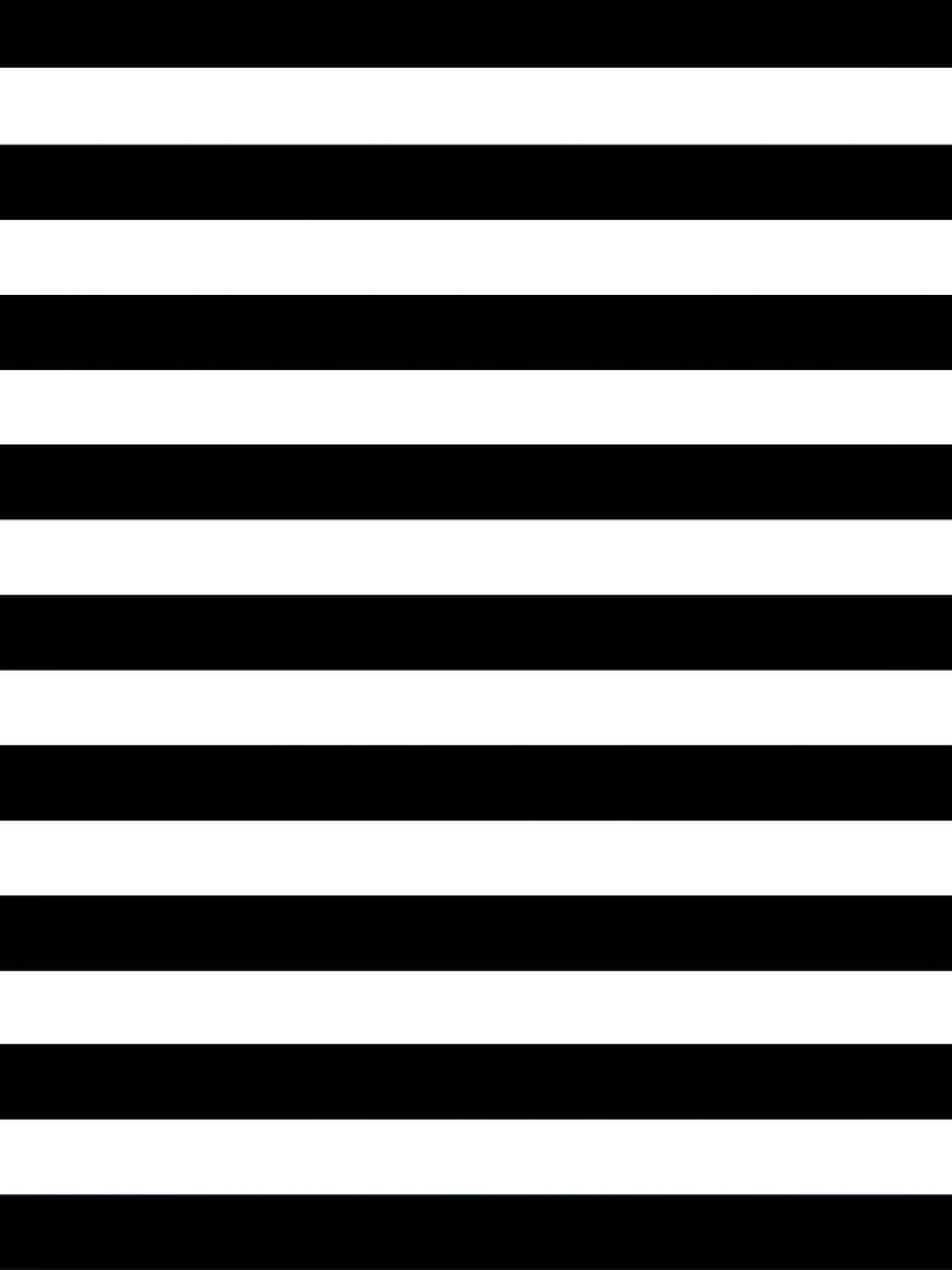 

Wallpics Black & White Printed Wallpaper