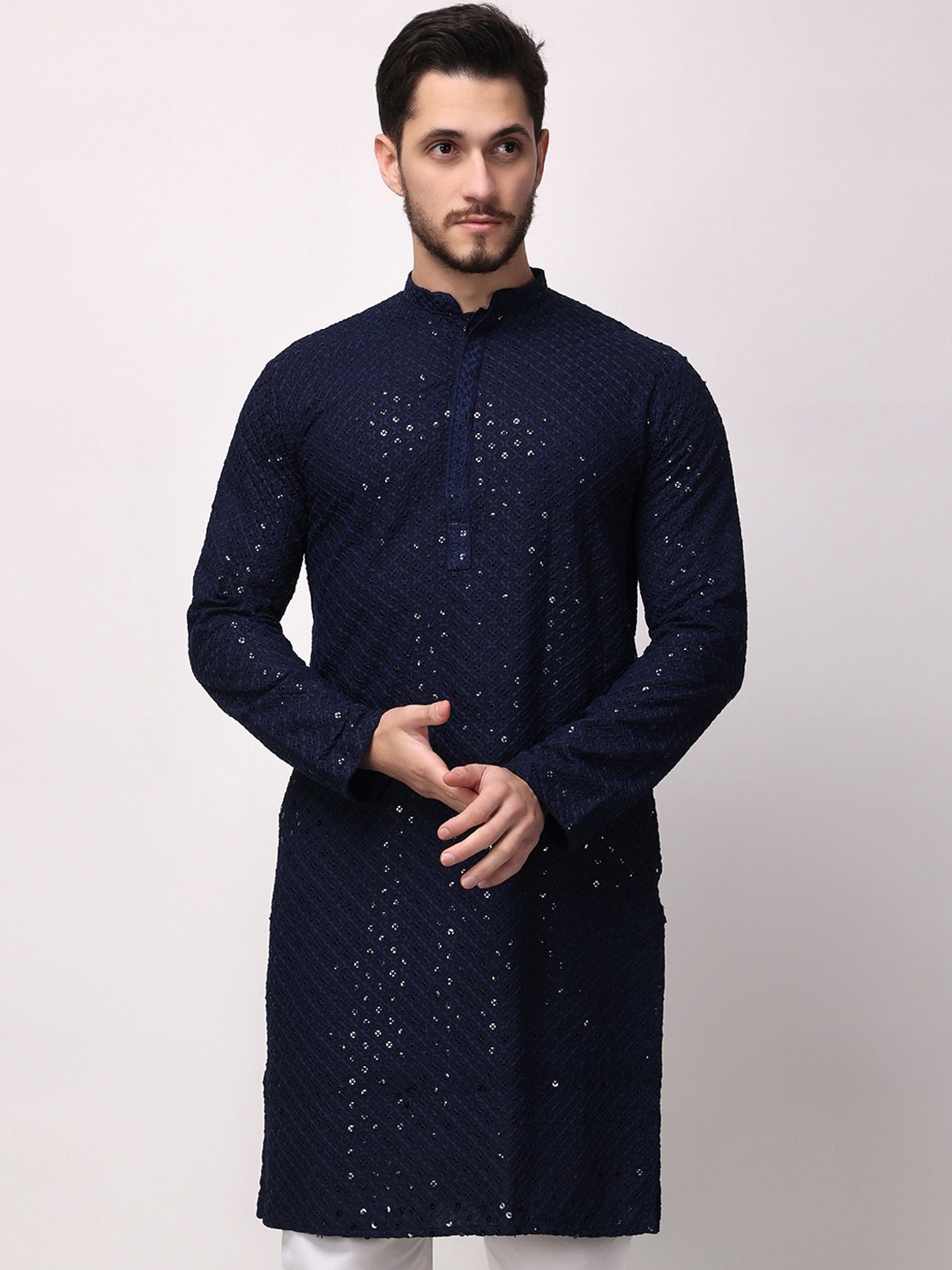 

ROYAL KURTA Geometric Embroidered Mandarin Collar Kurta, Blue