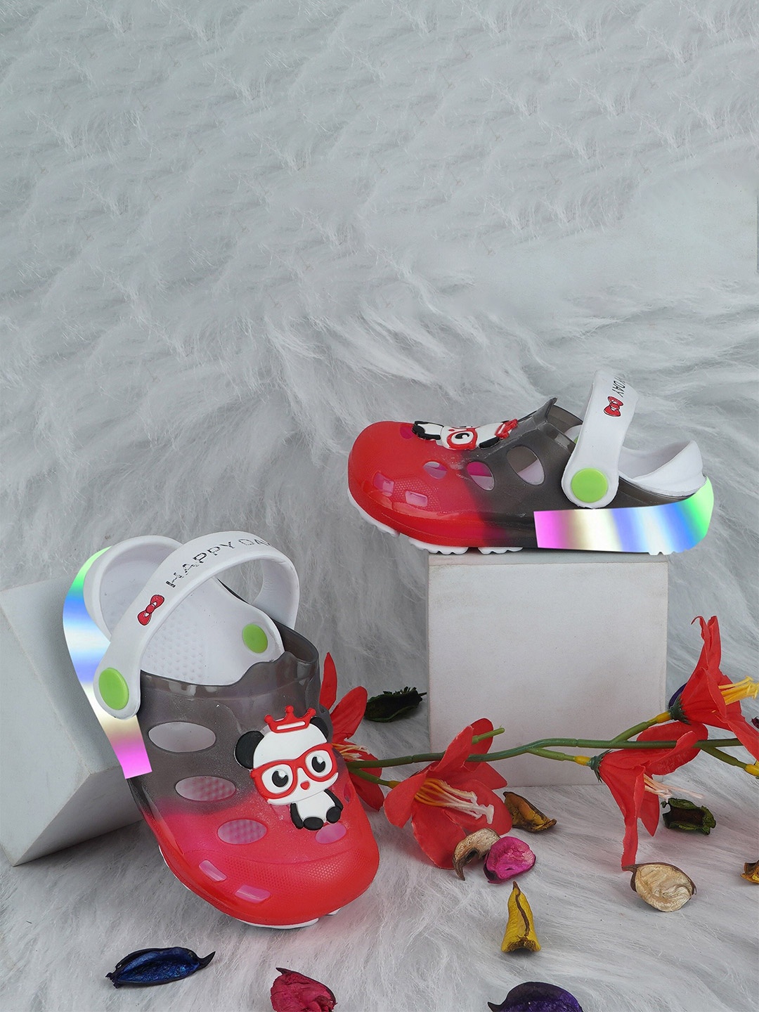 

BAESD Kids Panda Printed LED Croslite Clogs, Red