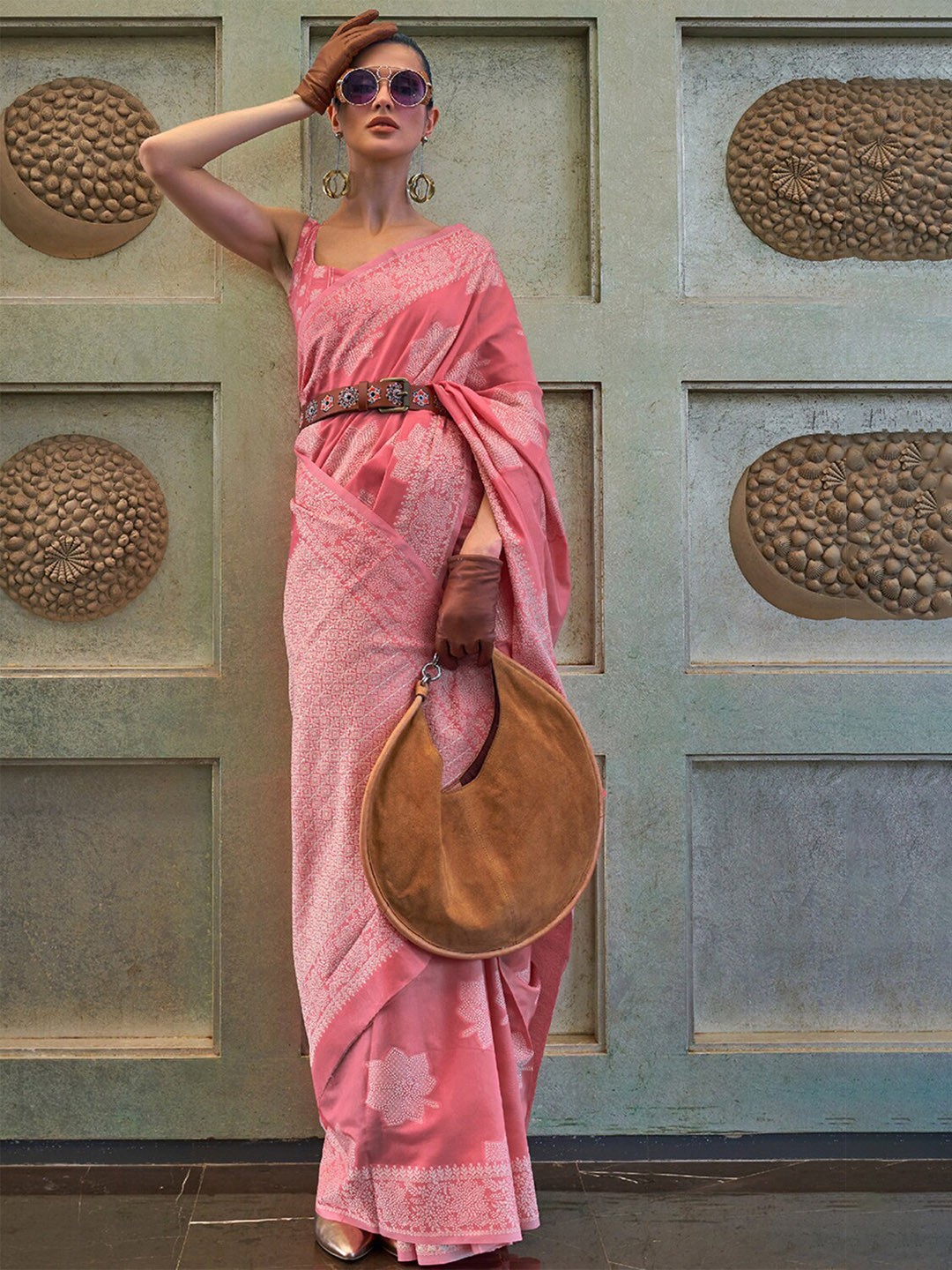 

DEVATITHI Ethnic Motifs Woven Design Silk Cotton Saree, Pink