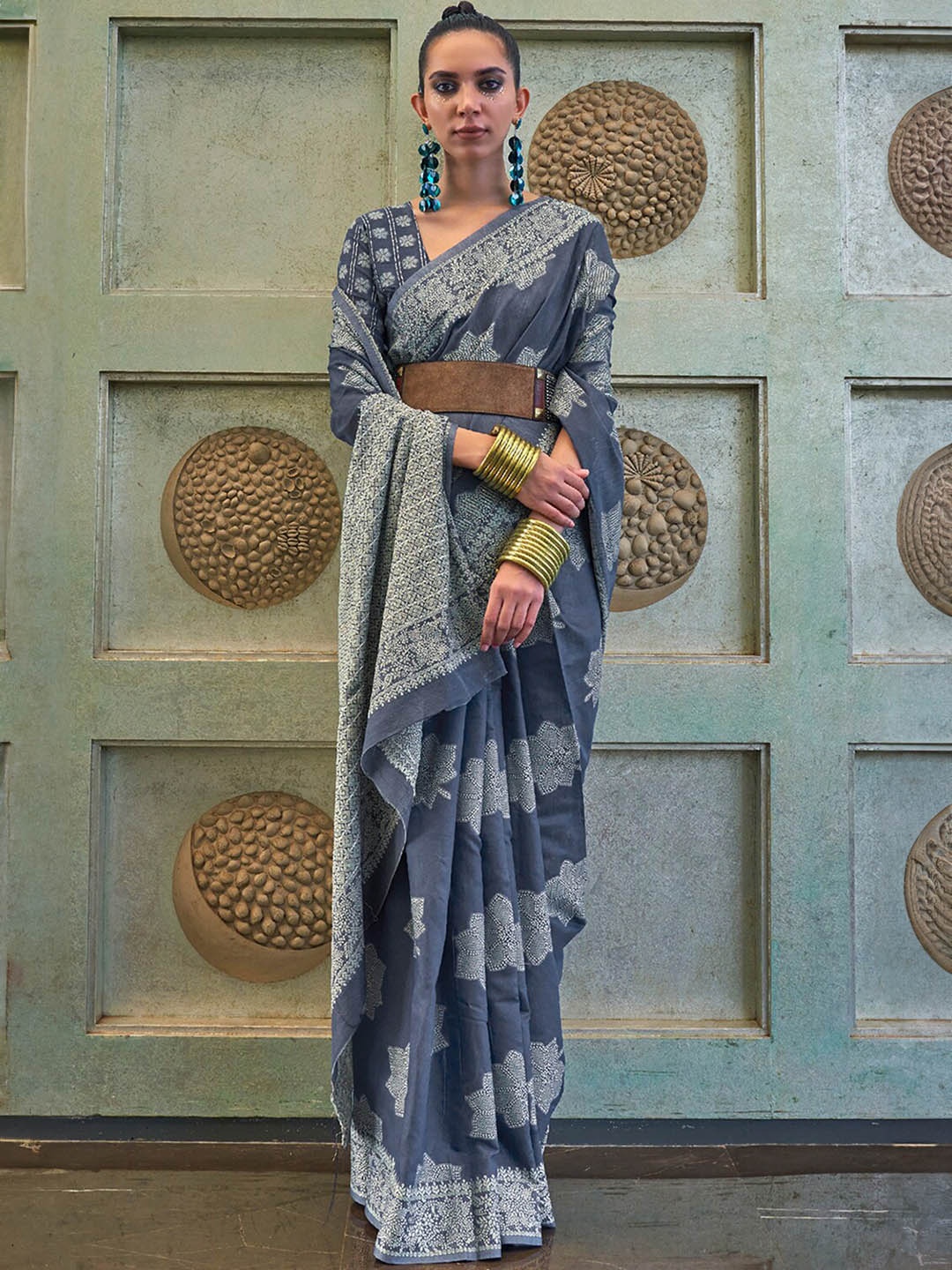 

DEVATITHI Ethnic Motifs Woven Design Silk Cotton Saree, Blue