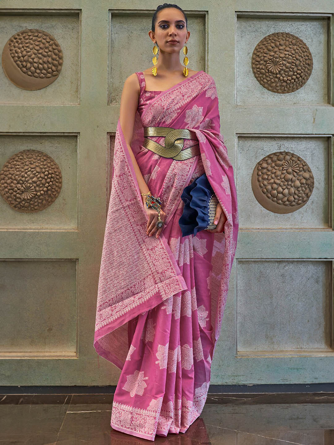 

DEVATITHI Ethnic Motifs Woven Design Silk Cotton Saree, Pink