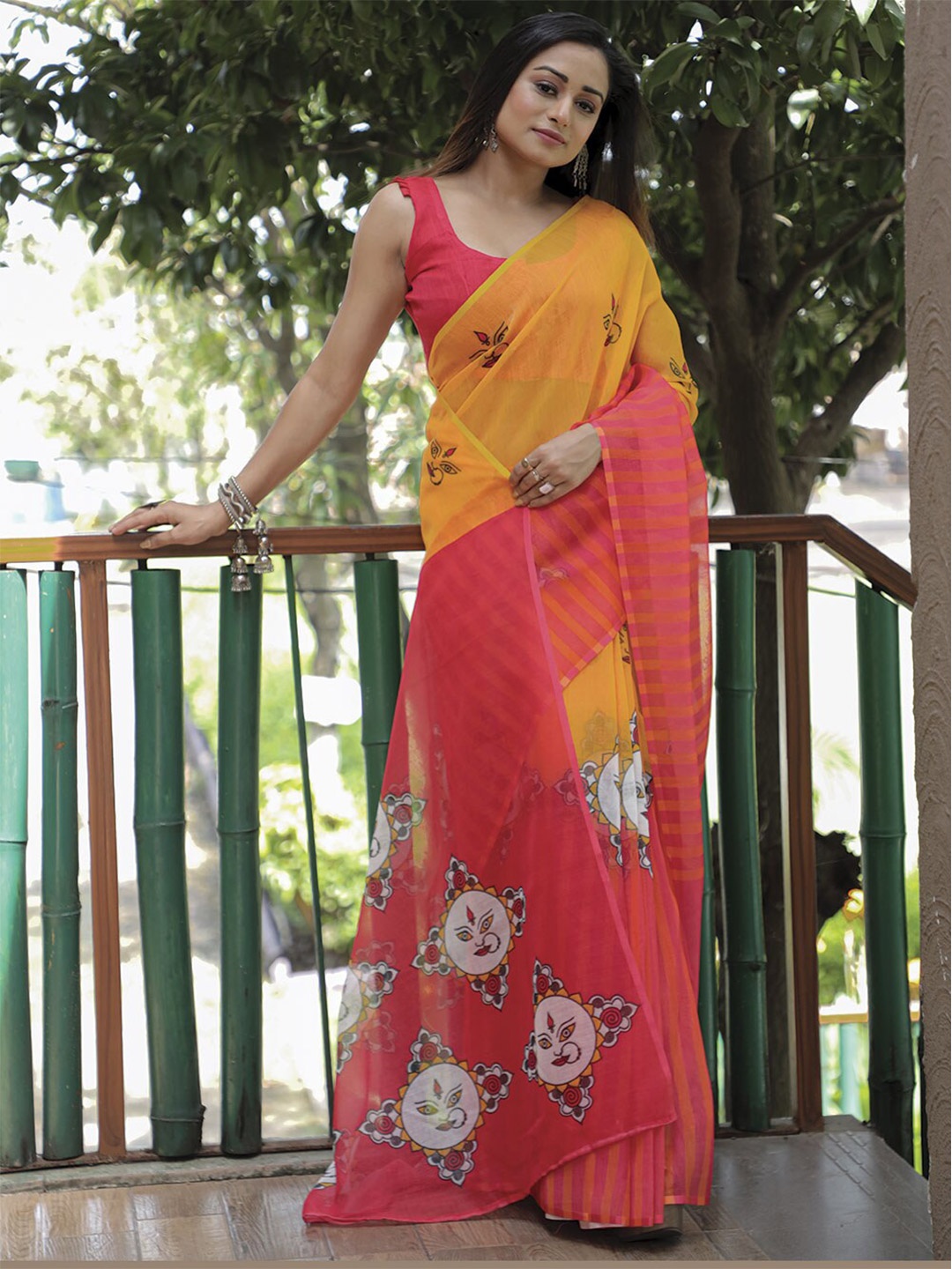 

Kalista Ethnic Motifs Printed Saree, Yellow