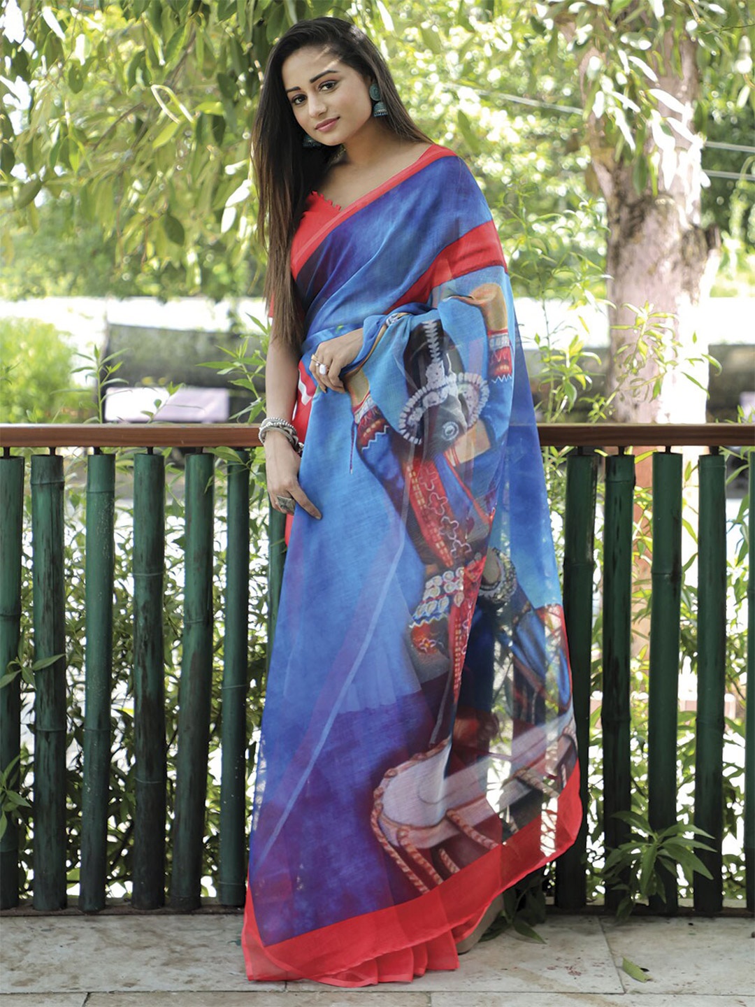 

Kalista Ethnic Motifs Printed Saree, Blue