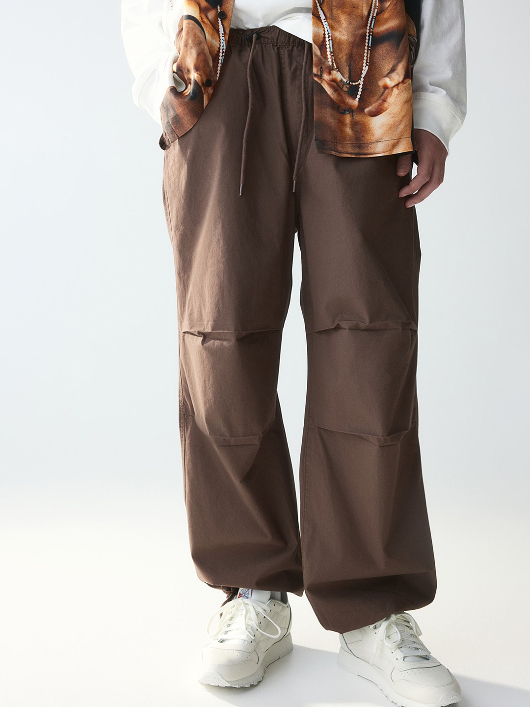 

H&M Men Pure Cotton Loose Fit Parachute Trousers, Brown