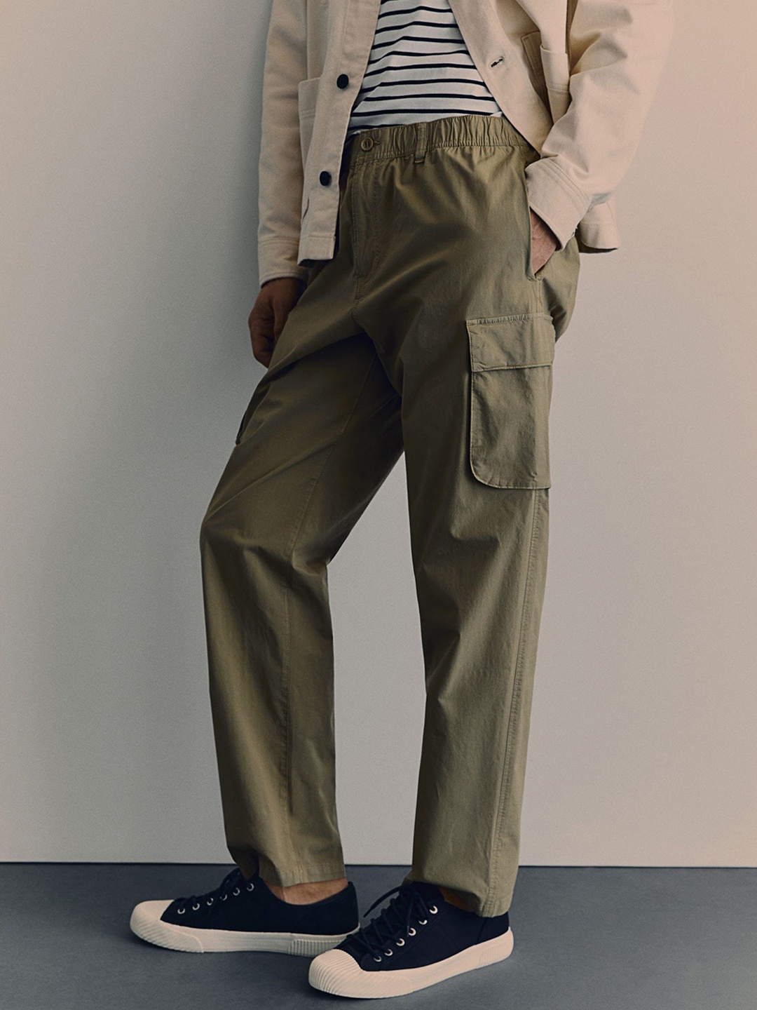 

H&M Men Regular Fit Cargo trousers, Green