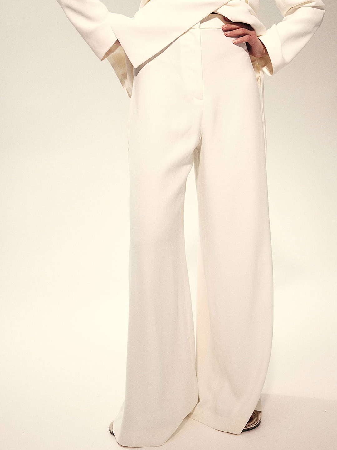 

H&M Women Wide Tailored Trousers, White