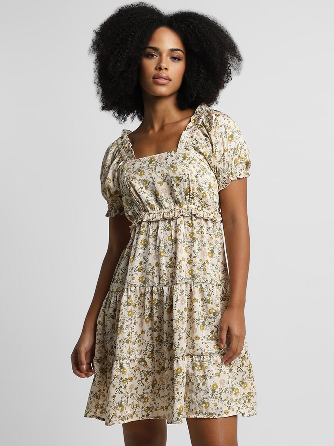 

FOREVER 21 Floral Printed Puff Sleeves A-Line Dress, Beige