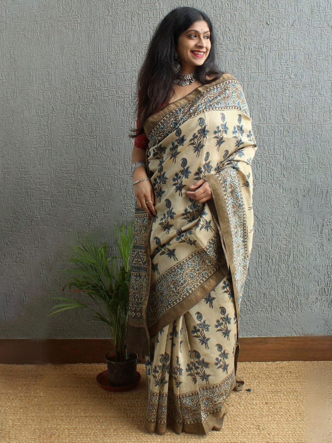 

Weaves of Tradition Floral Block Printed Zari Silk Cotton Chanderi Saree, Off white