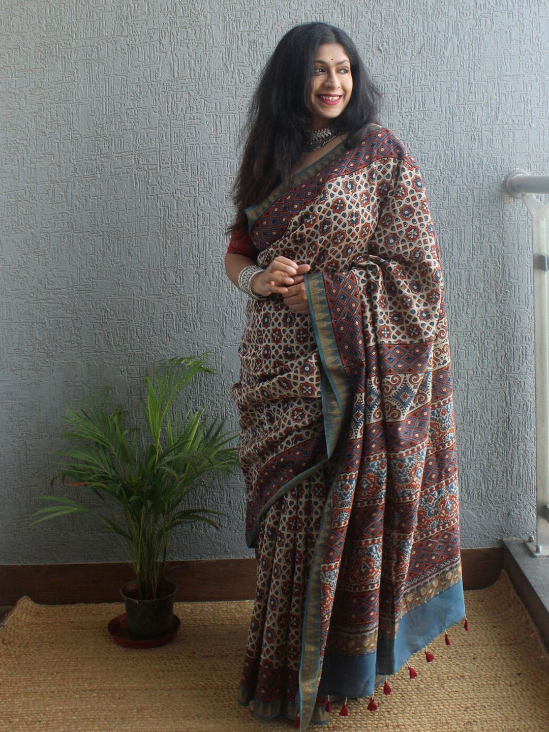

Weaves of Tradition Ethnic Motifs Block Printed Zari Silk Cotton Chanderi Saree, Off white