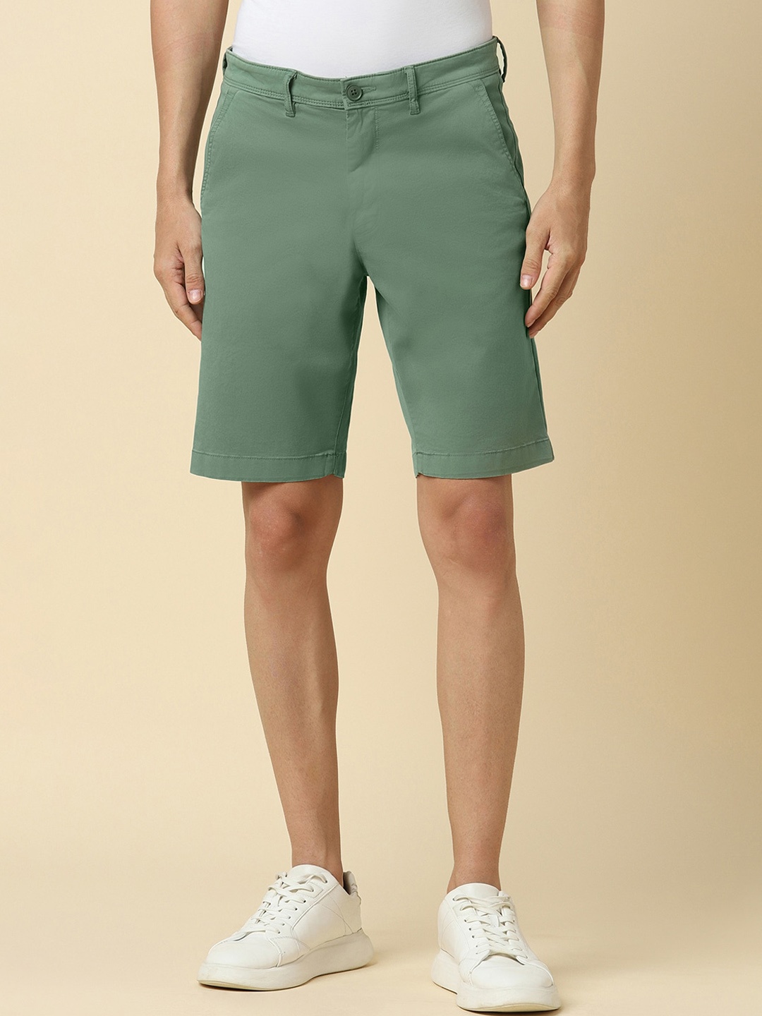 

Allen Solly Men Mid-Rise Shorts, Green