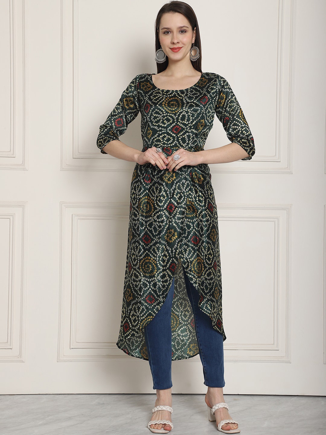 

NEUDIS Bandhani Printed A-Line High-Low Kurta, Lime green