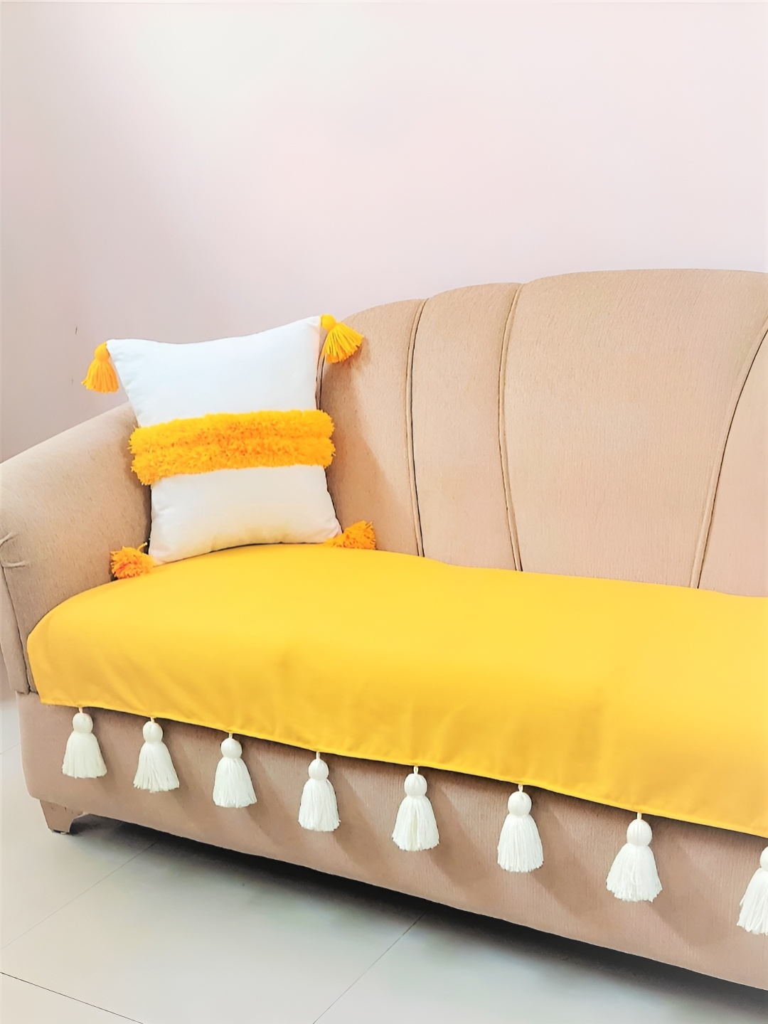 

THROWPILLOW Mustard & White Sofa Cover