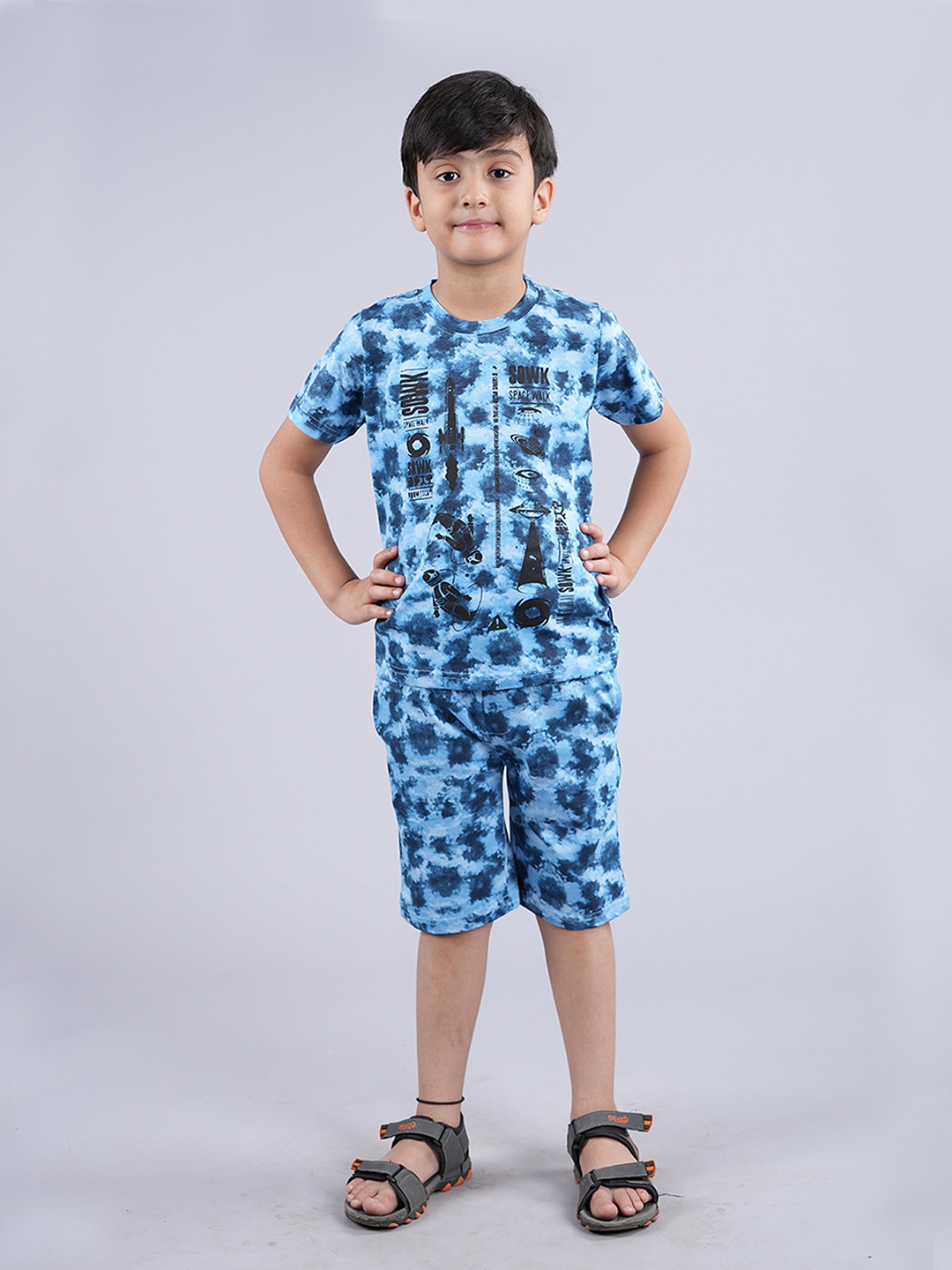 

KiddoPanti Boys Tie & Dyed Pure Cotton T-shirt with Shorts, Blue