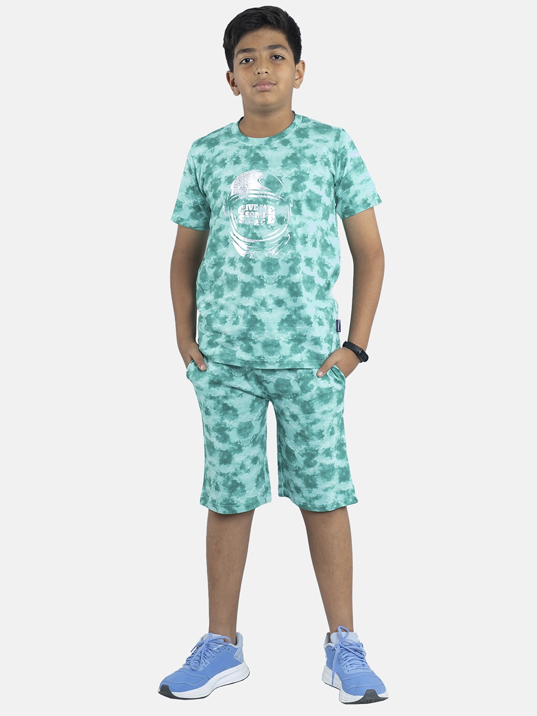 

KiddoPanti Boys Tie & Dyed Pure Cotton T-shirt with Shorts, Green
