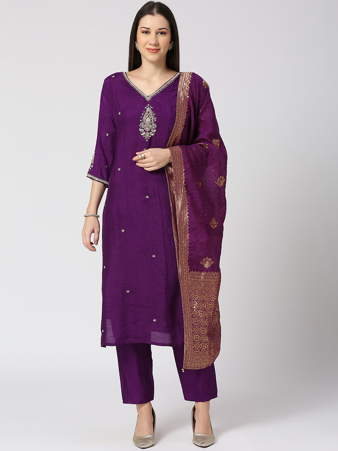 

GULABBO Ethnic Motifs Embroidered Regular Raw Silk Kurta With Trousers & Dupatta, Purple