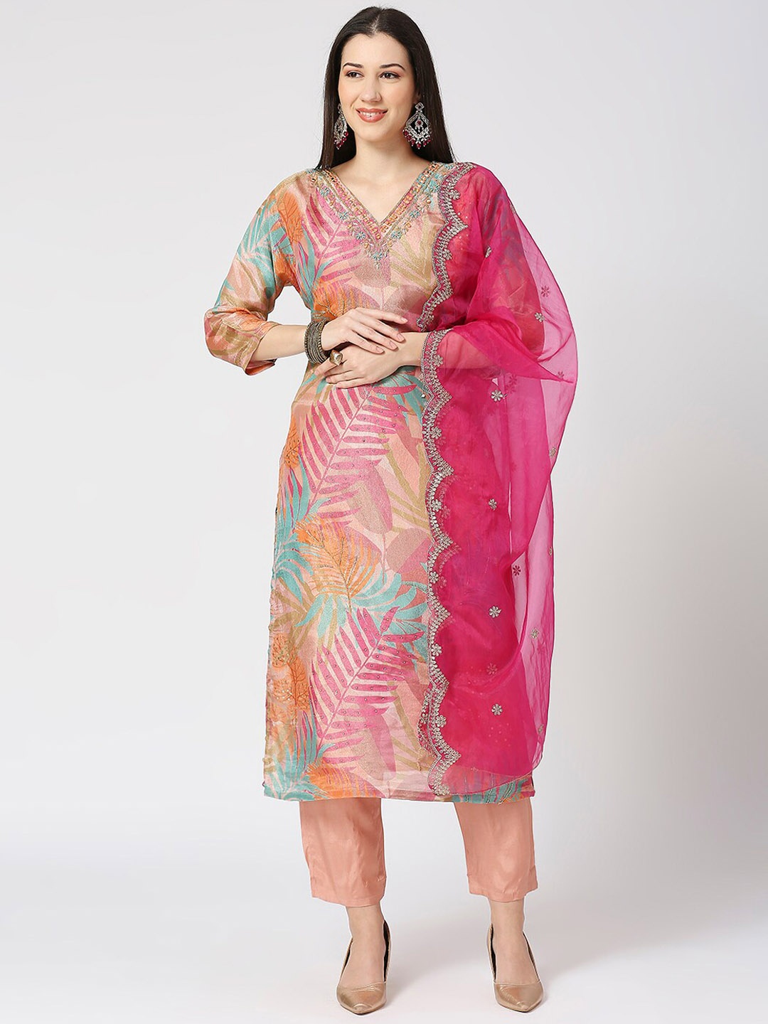 

GULABBO Embroidered Regular Raw Silk Kurta With Trousers & Dupatta, Peach