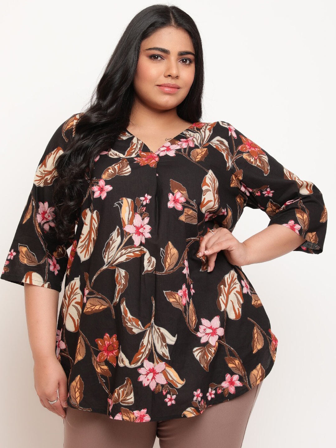 

Amydus Plus Size Floral Printed V-Neck Cotton Top, Black