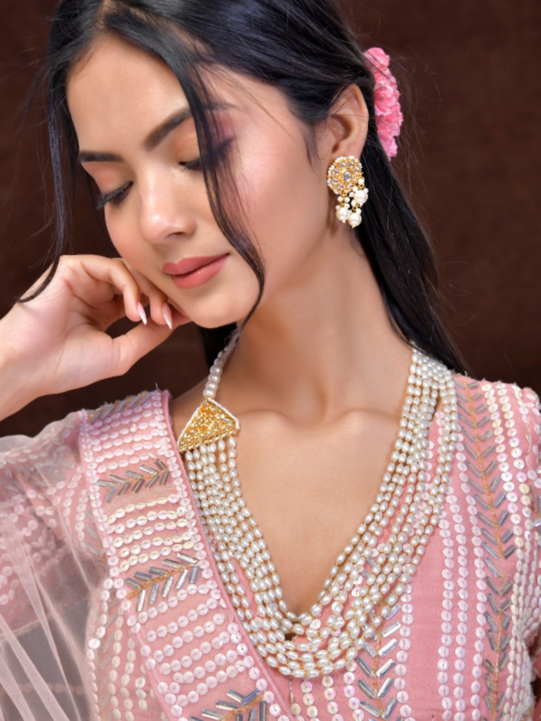 

DASTOOR Gold-Plated Kundan-Studded & Beaded Jewellery Set