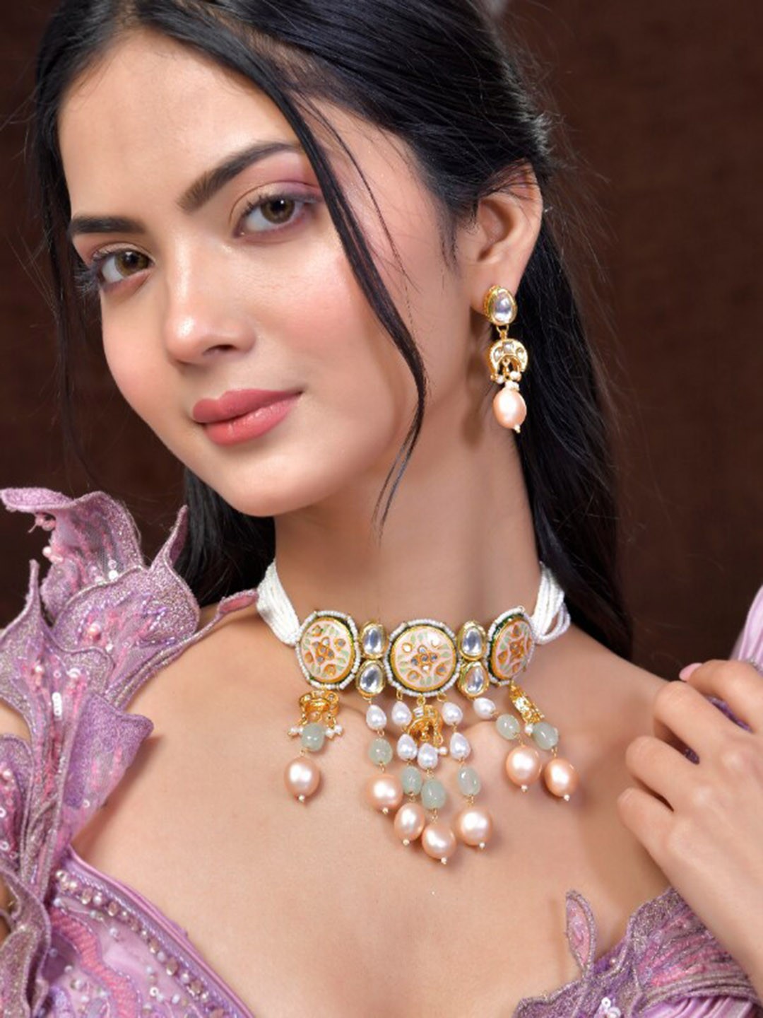 

DASTOOR Gold Plated Kundan Studded & Beaded Jewellery Set