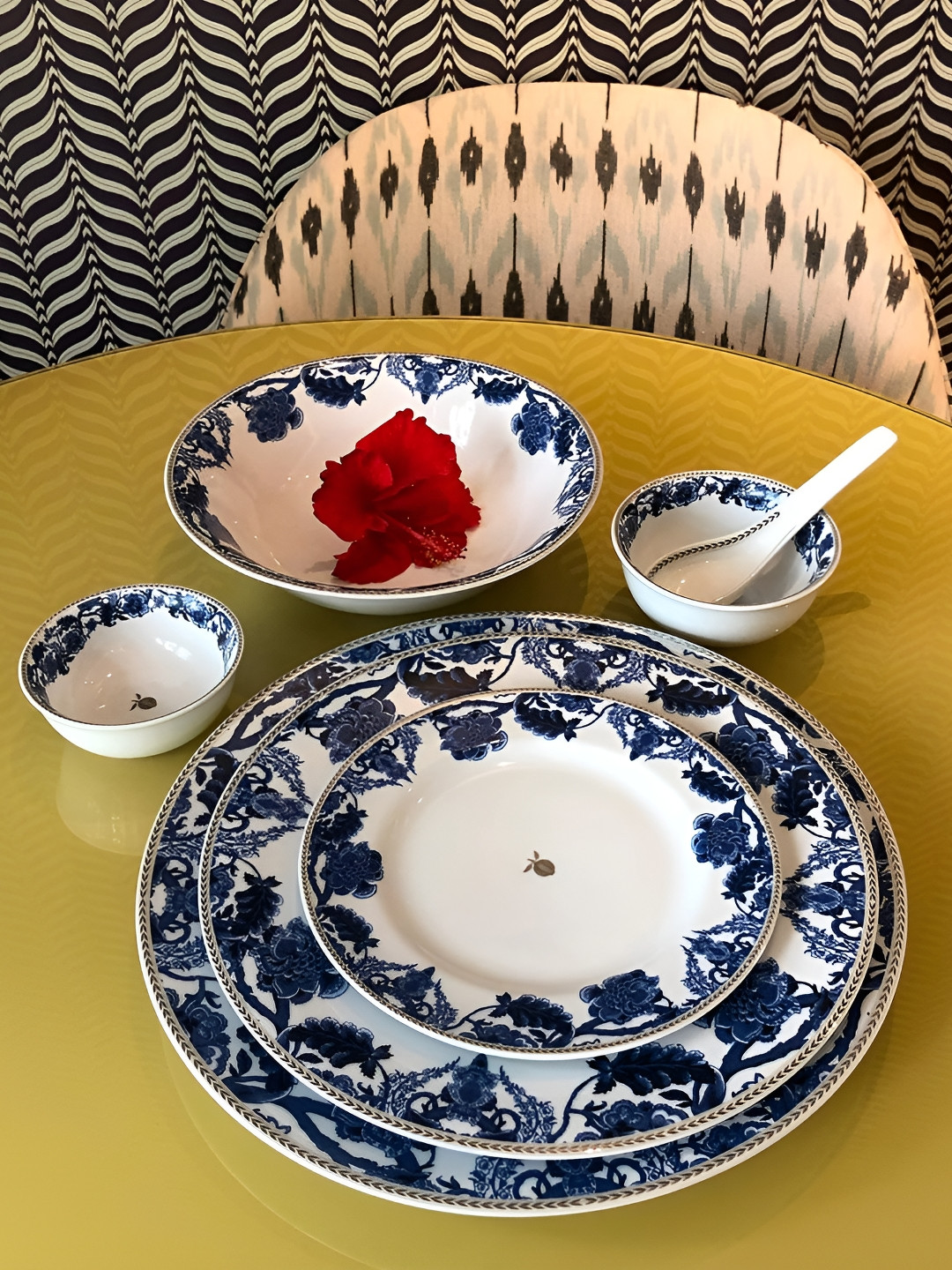 

Hitkari White & Blue 33 Pieces Porcelain Matte Dinner Set