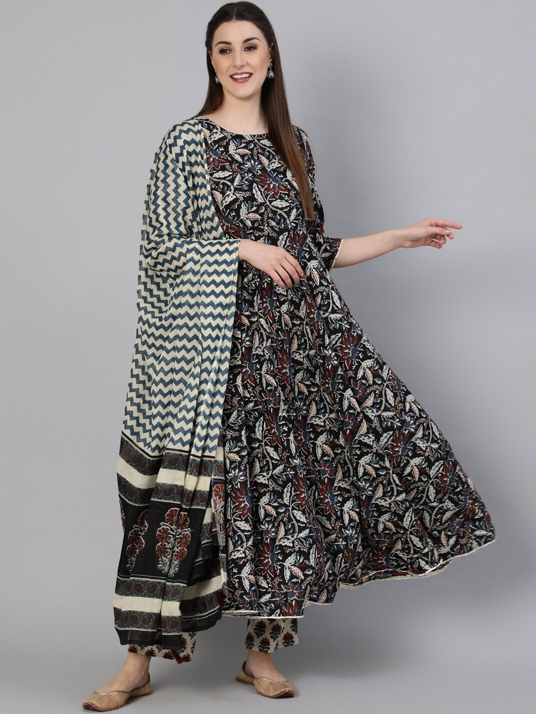 

GULMOHAR JAIPUR Floral Printed Pure Cotton Anarkali Kurta & Trousers With Dupatta, Black