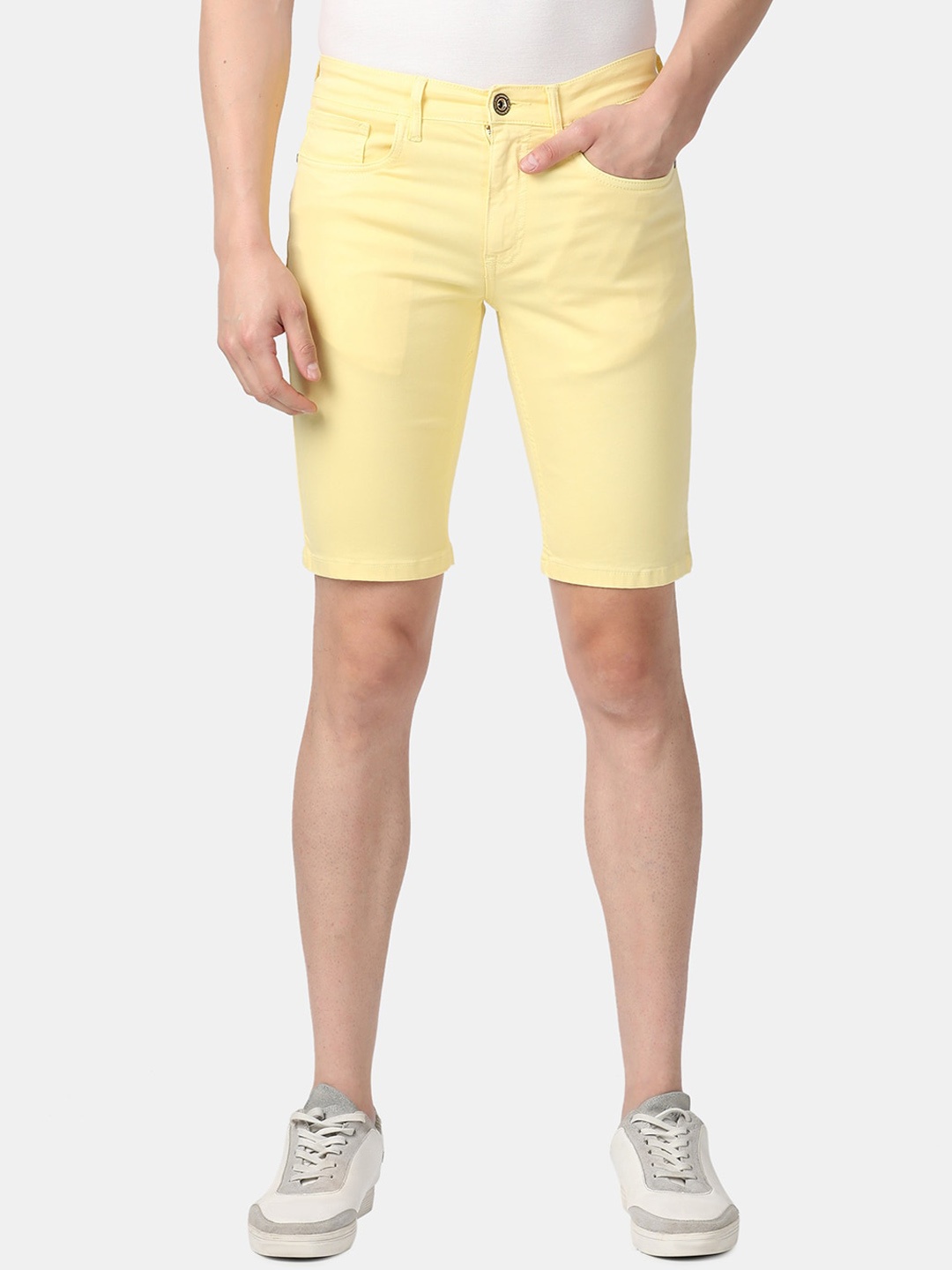 

Llak Jeans Men Slim Fit Denim Shorts, Yellow