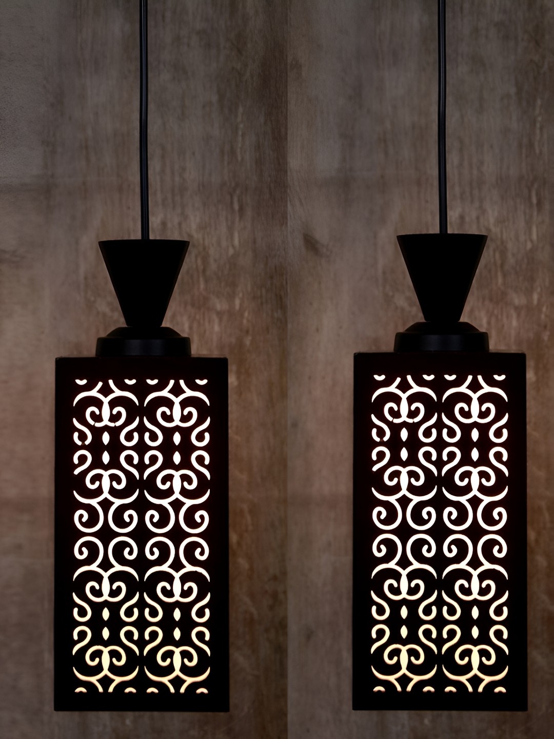 

Afast Brown & White Textured Wooden Traditional Ceiling Lamp
