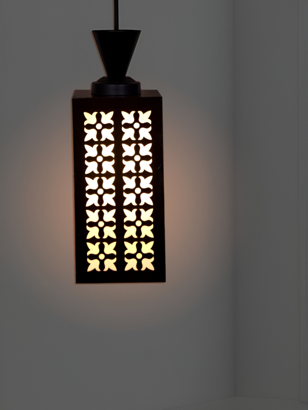 

Afast Brown & White Textured Traditional Wooden Ceiling Lamp