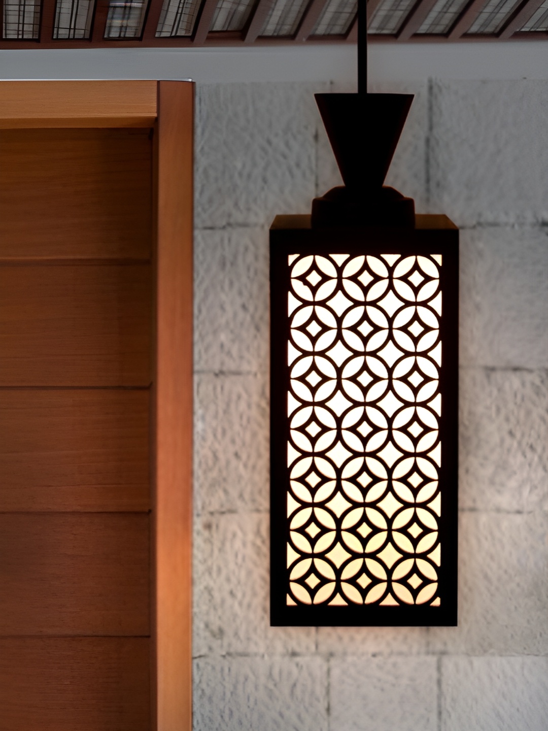 

Afast Brown Textured Traditional Ceiling Lamp