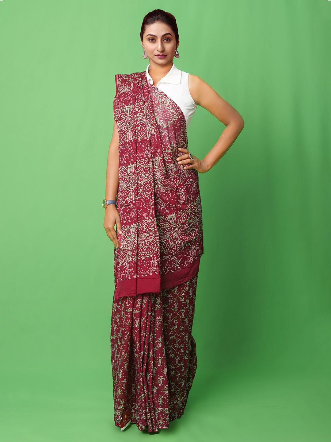 

Unnati Silks Floral Pure Cotton Block Print Saree, Maroon