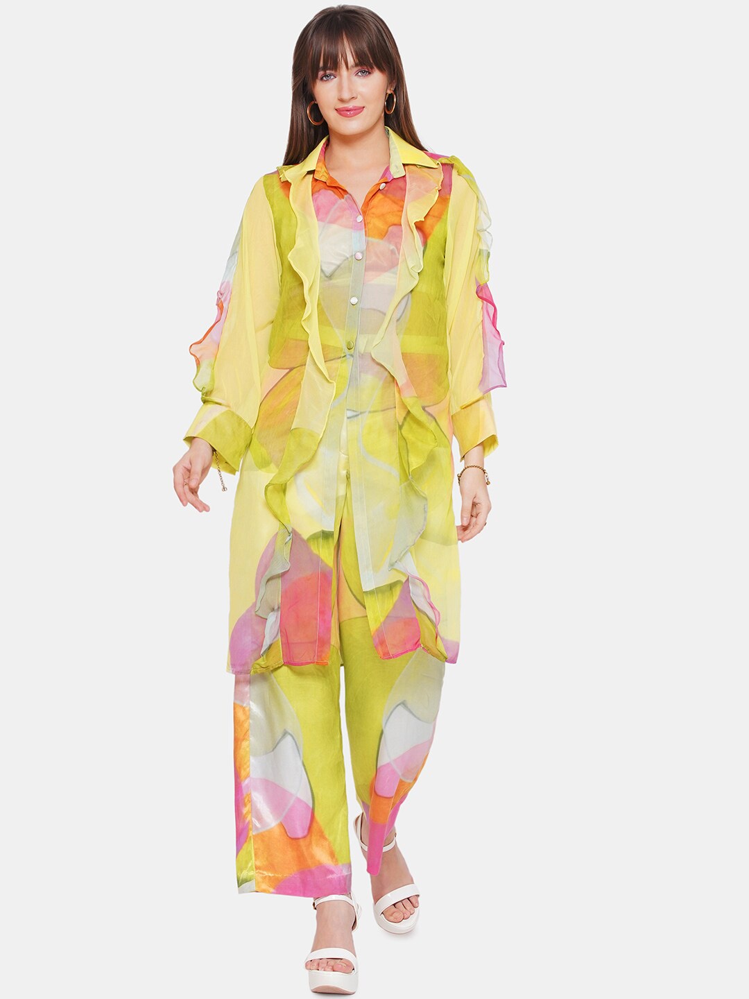 

CIN CIN Printed V-Neck Top with Trousers & Ruffled Shrug, Green