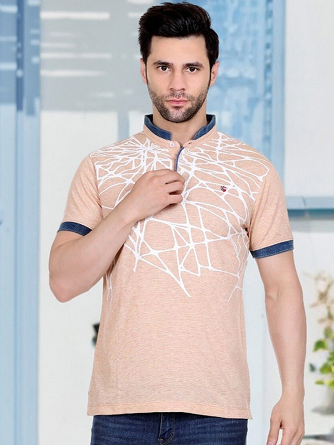 

AXMANN Geometric Printed Band Collar Cotton T-shirt, Peach