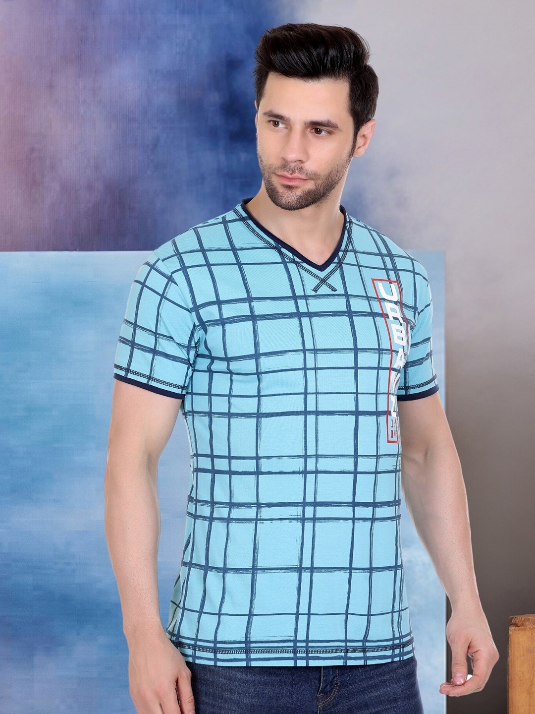 

AXMANN Checked V-Neck Cotton T-shirt, Blue