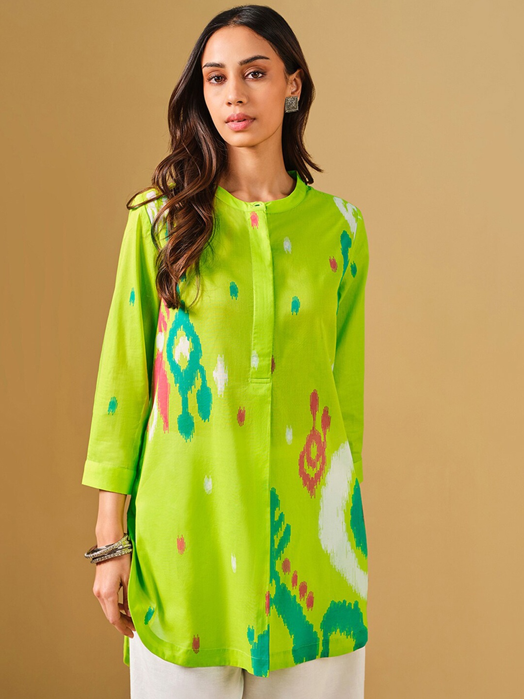 

Global Desi Abstract Printed Band Collar Pure Cotton Tunic, Green