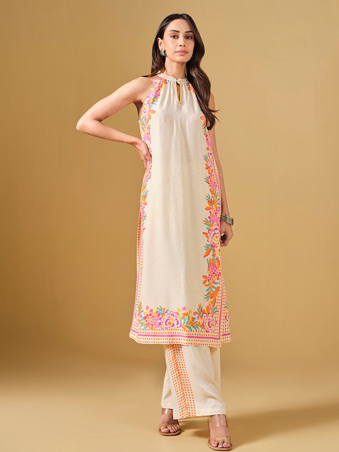 

Global Desi Floral Printed Straight Kurta with Palazzos, Off white