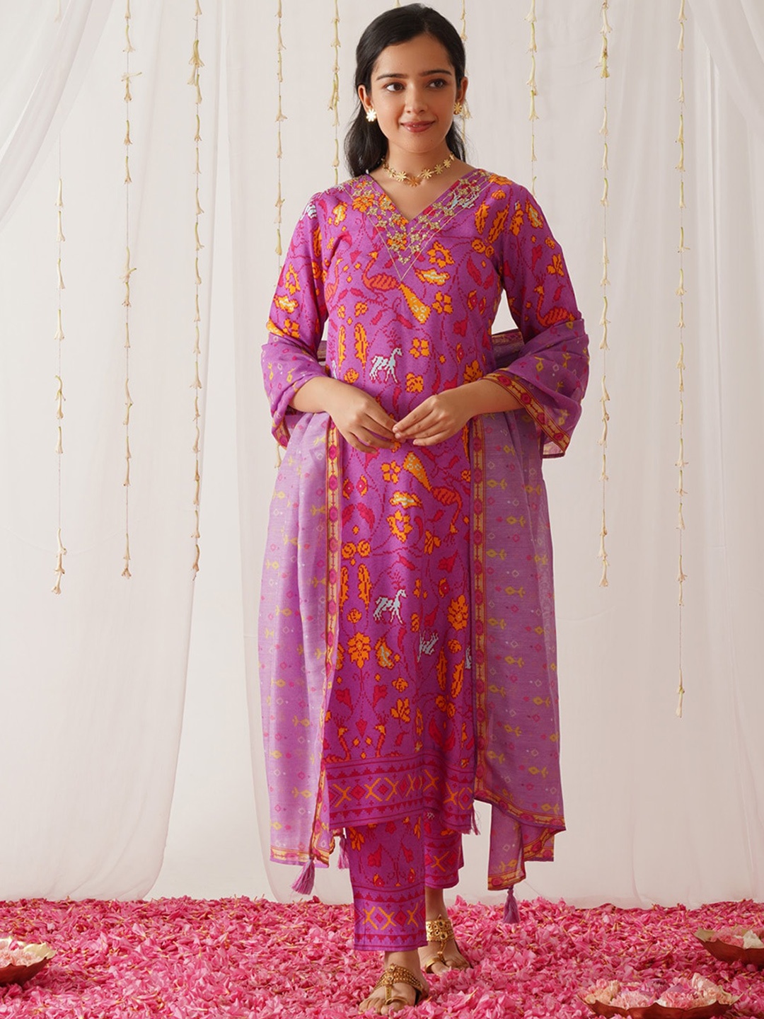 

Rustorange Floral Printed V-Neck Regular Mirror Work Kurta with Salwar & Dupatta, Lavender