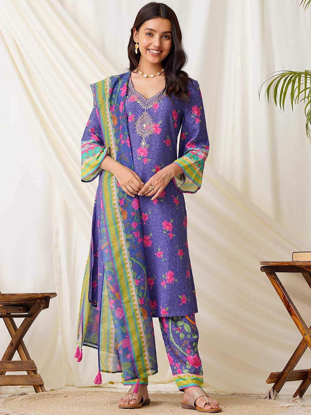 

Rustorange Ethnic Motifs Printed Regular Thread Work Kurta with Trousers & With Dupatta, Violet