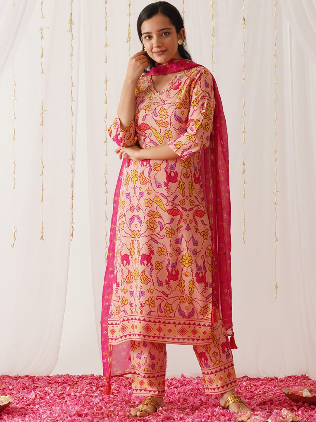 

Rustorange Ethnic Motifs Printed Regular Thread Work Kurta with Trousers & With Dupatta, Peach