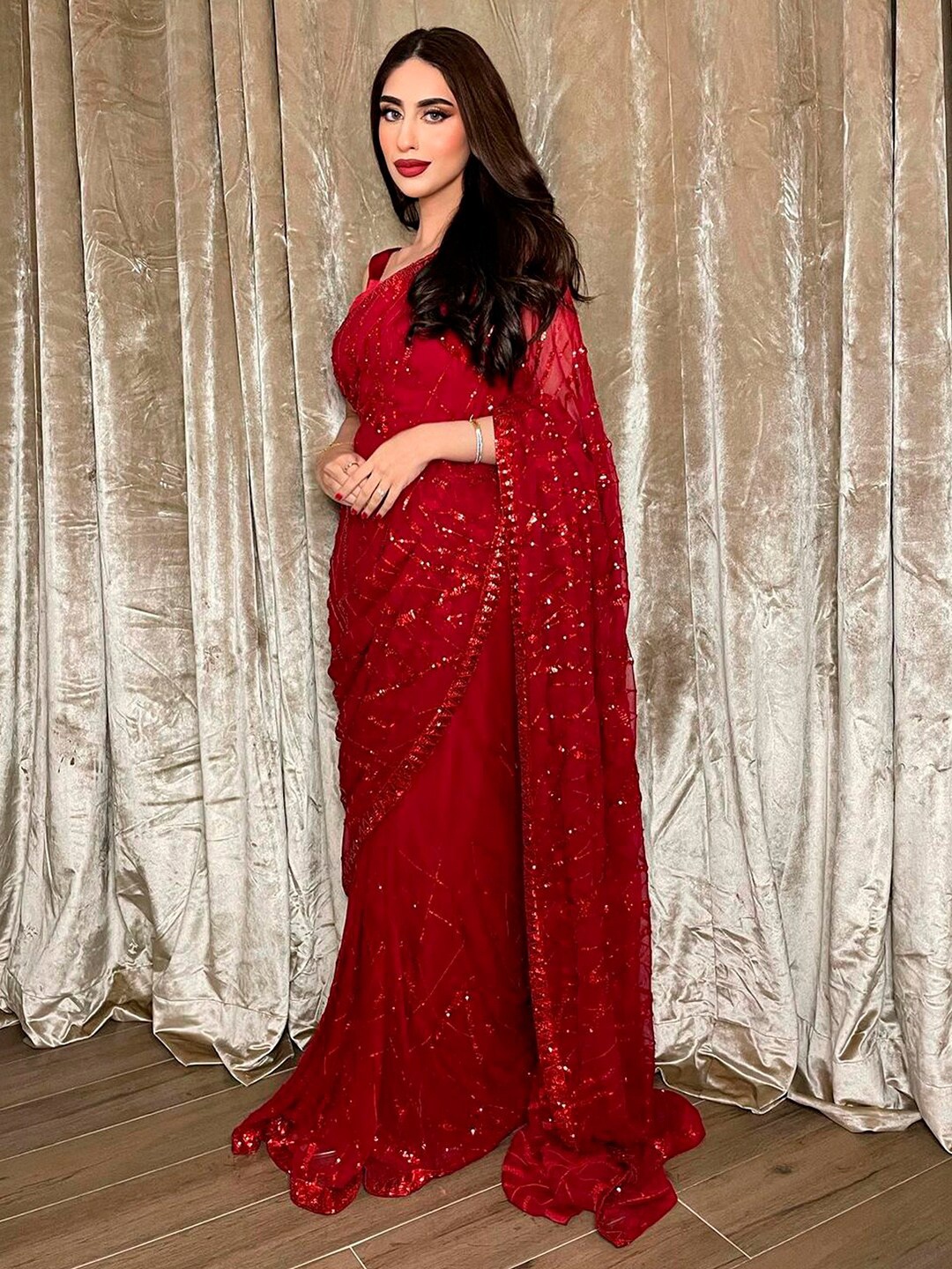 

Anouk Embellished Sequinned Pure Georgette Saree, Red