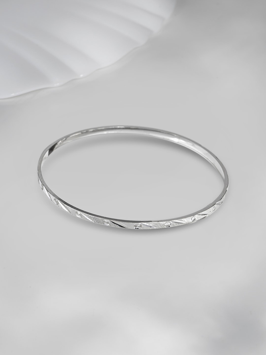 

Zavya Rhodium Plated 925 Sterling Silver Bangle