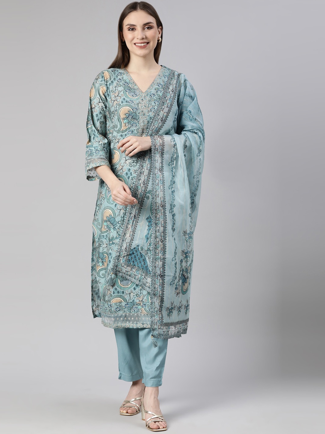 

Neerus Floral Printed Regular Thread Work Kurta with Trousers & With Dupatta, Blue
