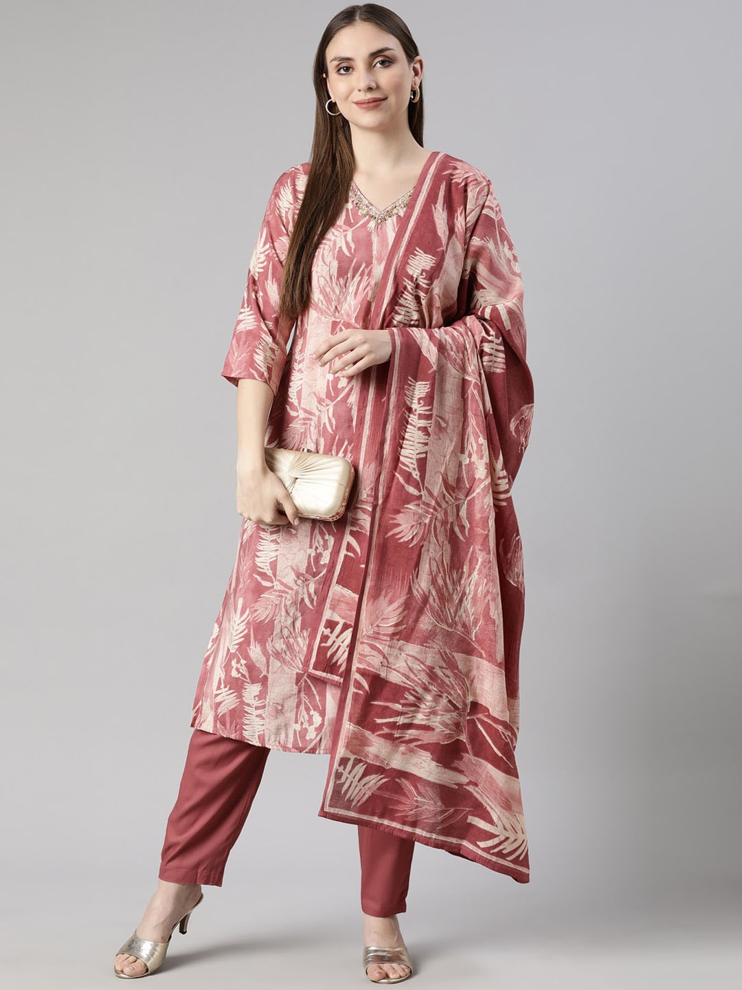 

Neerus Floral Printed Regular Sequinned Kurta with Trousers & Dupatta, Pink