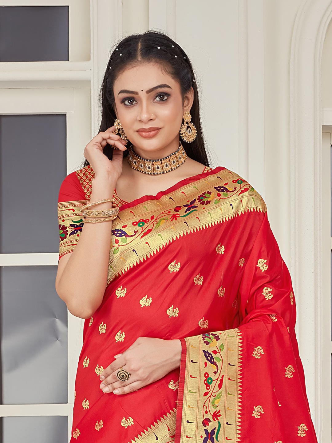

Pionex Ethnic Woven Design Zari Pure Silk Paithani Saree, Red