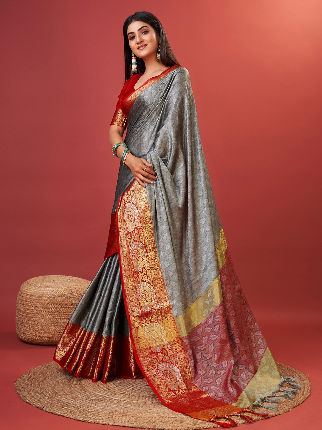 

YAVIRA SILK Ethnic Motifs Woven Design Zari Silk Cotton Chanderi Saree, Grey