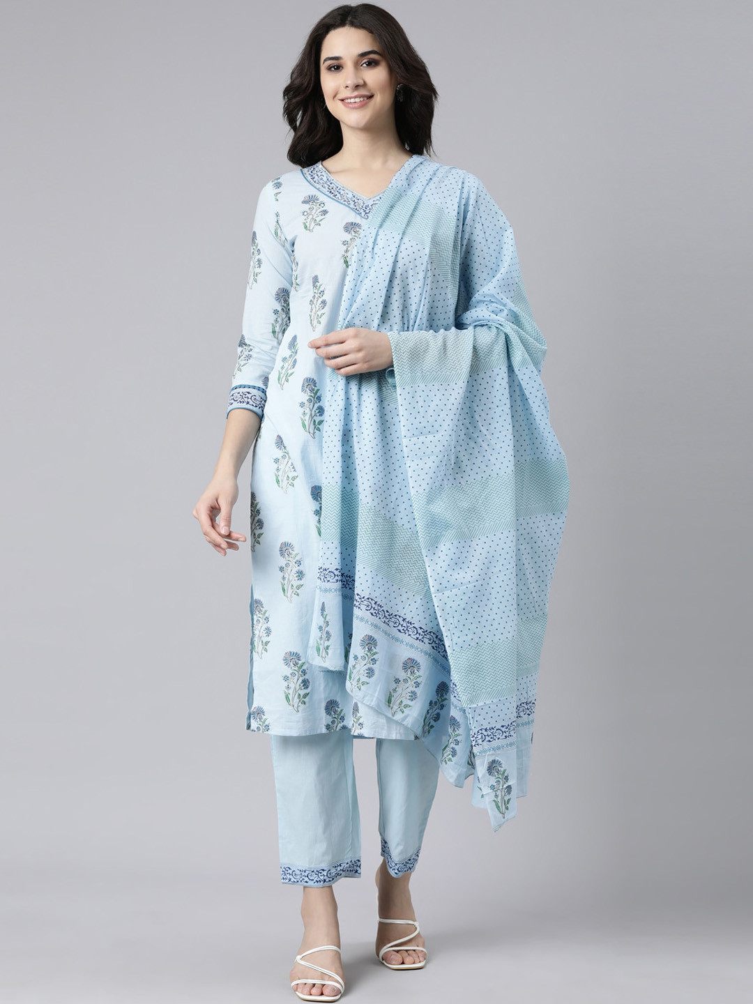 

Neerus Floral Printed V-Neck Regular Beads and Stones Kurta with Trousers & Dupatta, Blue