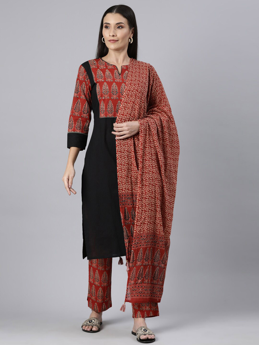 

Neerus Yoke Design Regular Kurta With Trousers & Dupatta, Black