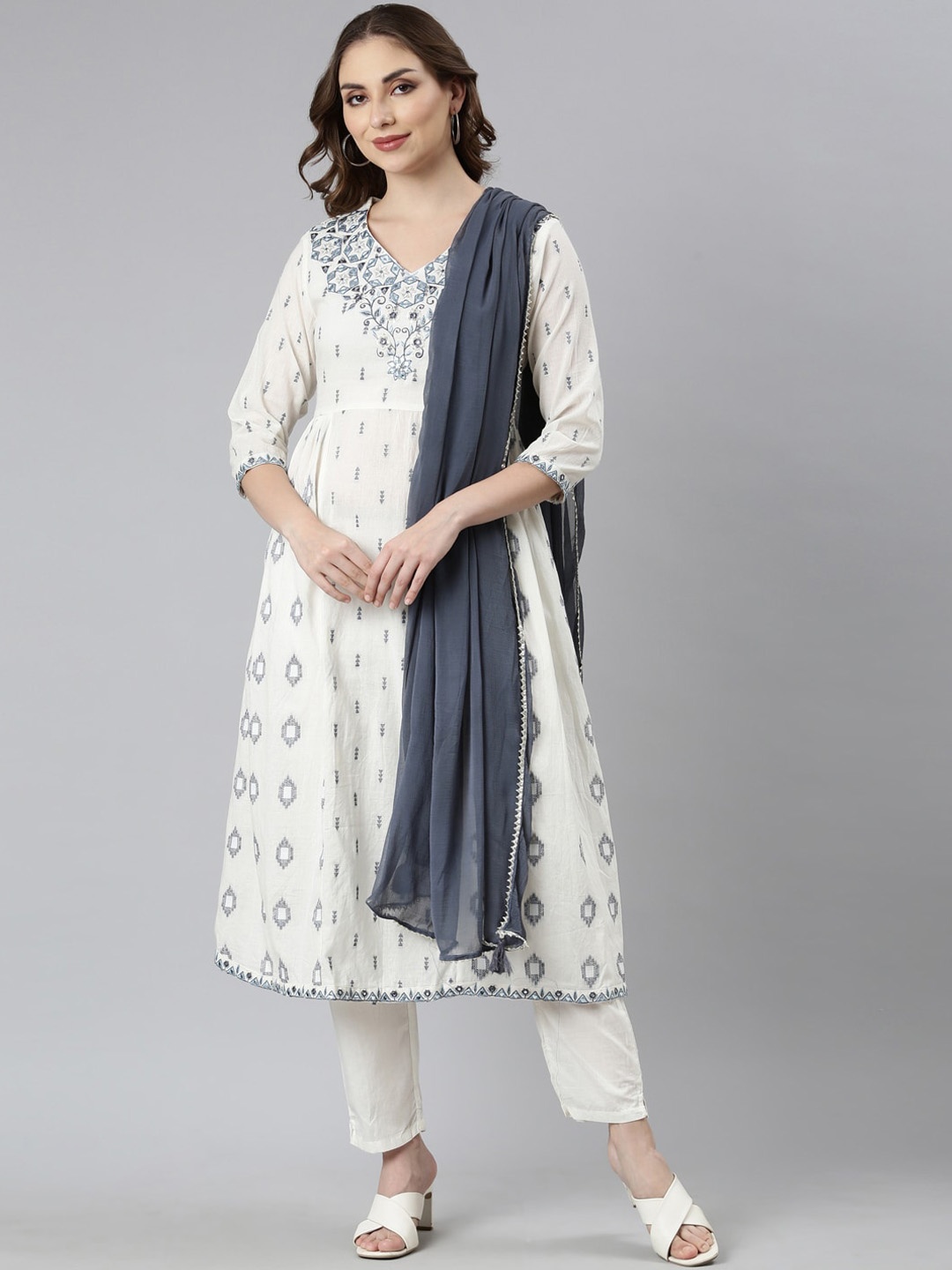 

Neerus Geometric Printed Regular Mirror Work A-Line Kurta With Trousers & Dupatta, Off white