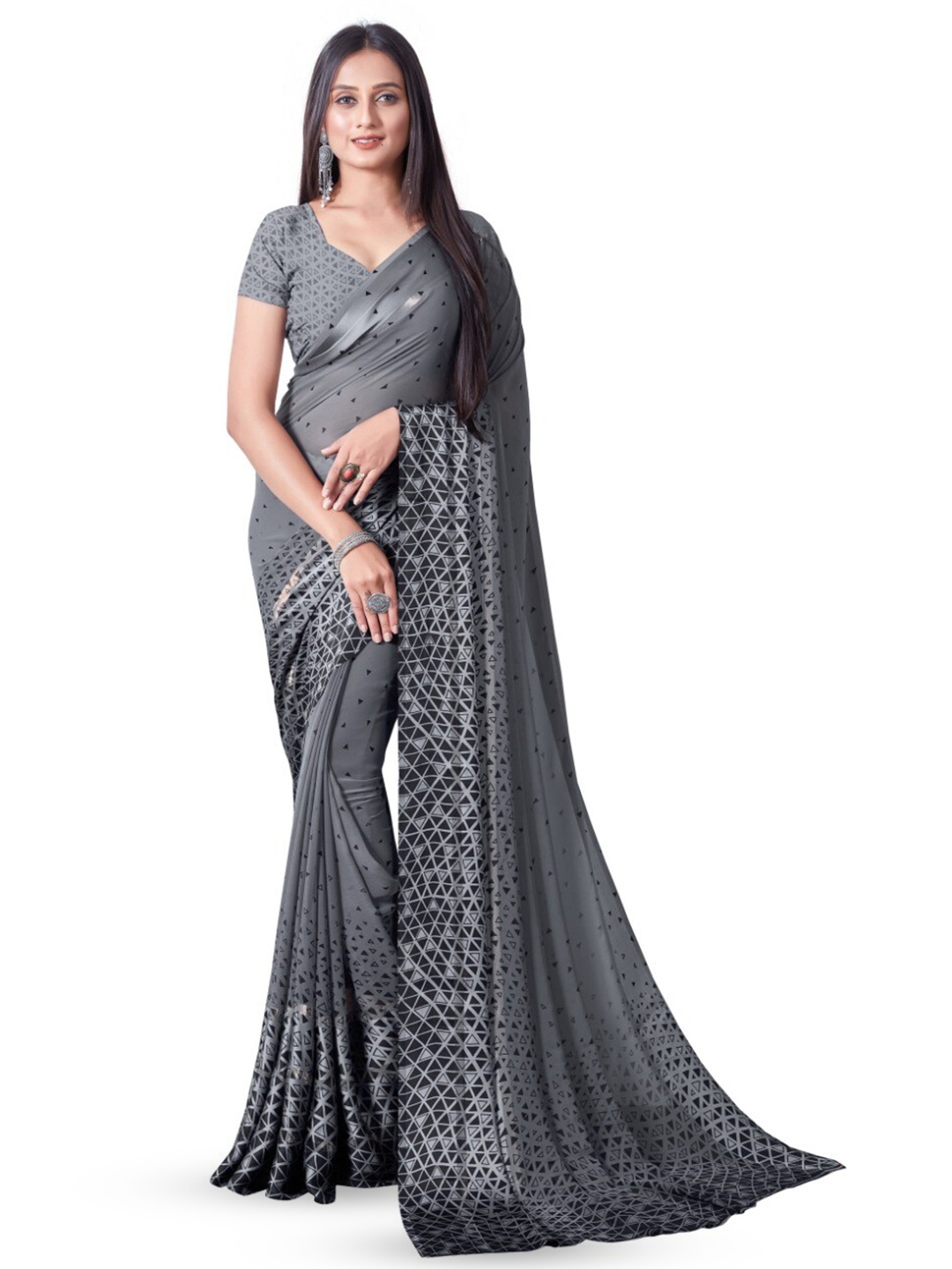

Sanwariya Silk Geometric Printed Pure Georgette Block Print Saree, Grey